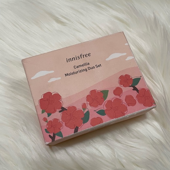 Innisfree Camellia Moisturizing Duo Set - Picture 9 of 10